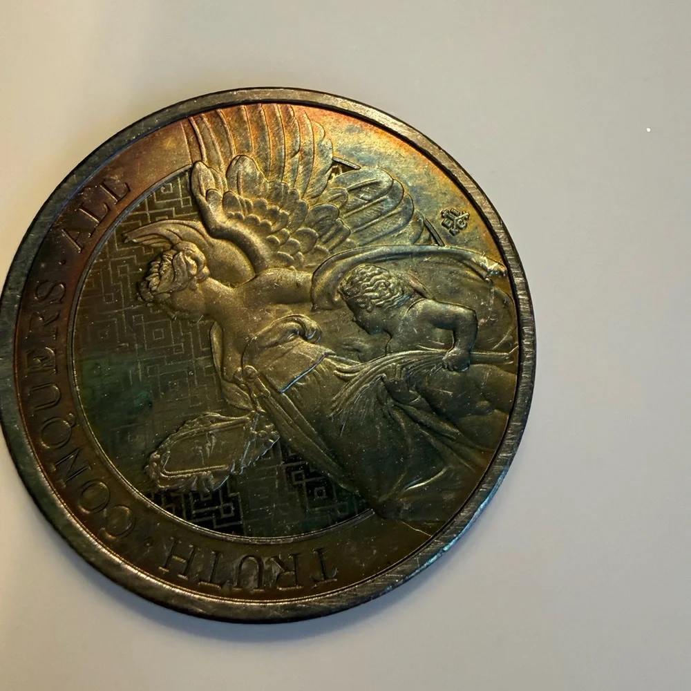 Queen Elizabeth II Silver Coin - Picture 13 of 14